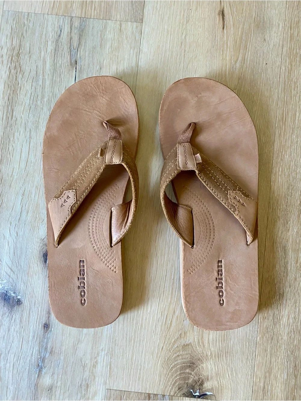 NEW Cobian Campo Del Sol Lazo Men’s Leather Arch Support Flip Flops Salt + Light